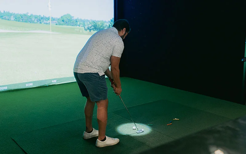 Mulligans Sports Bar & Indoor Golf business photo